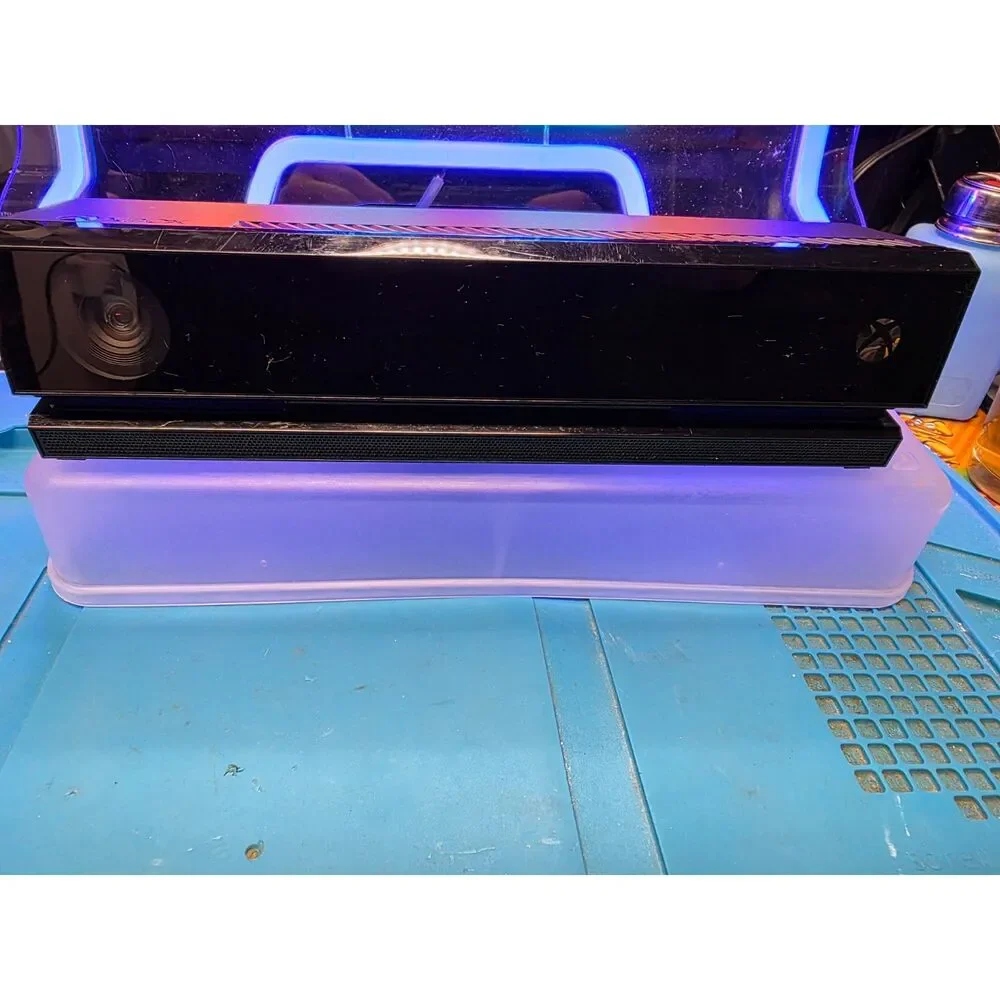 Xbox One Kinect Sensor for Microsoft Xbox One - Picture 1 of 3